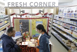 Why community-owned grocery stores like co-ops are the best recipe for revitalizing food deserts